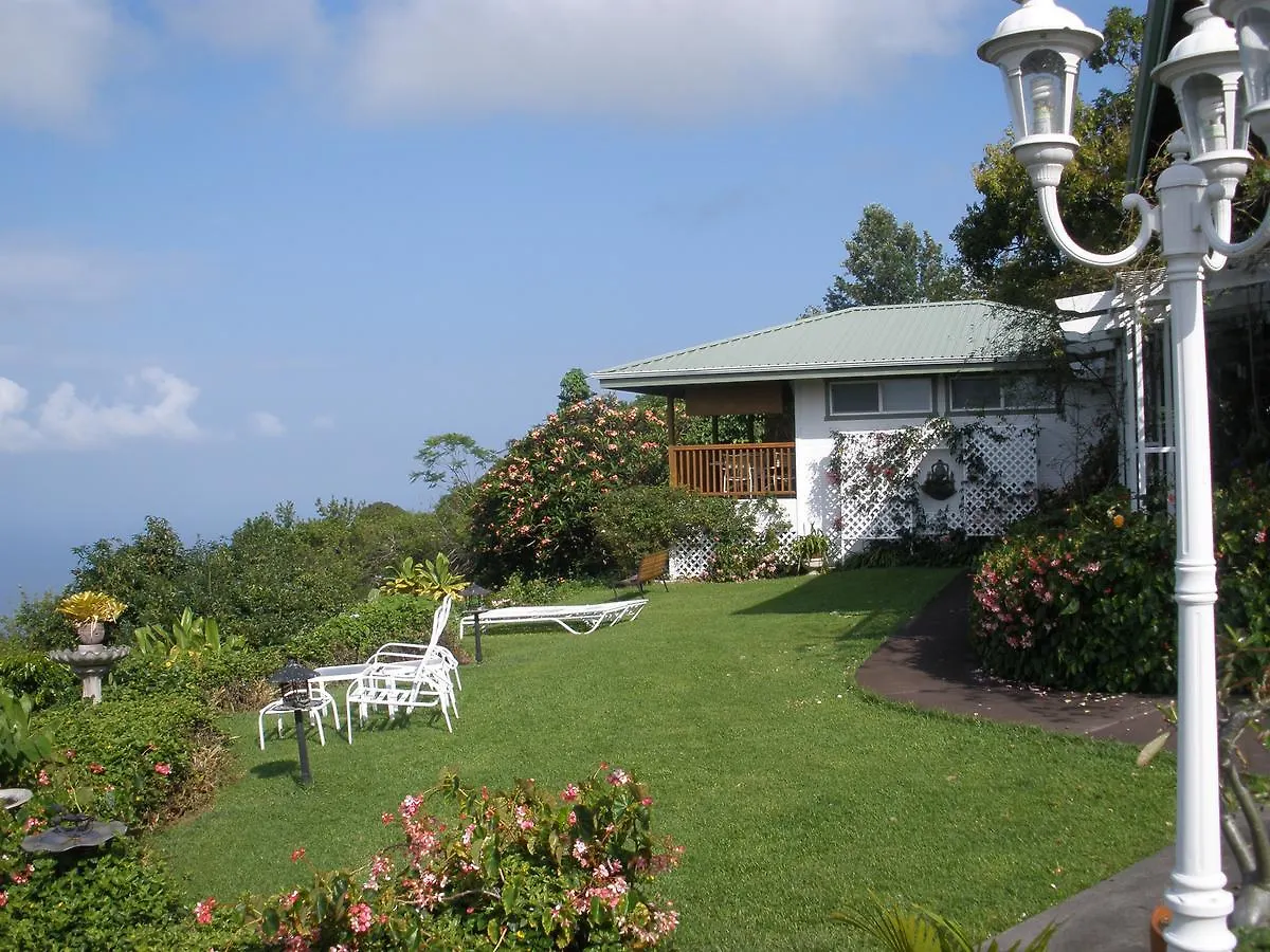 Bed and Breakfast Belle Vue Kona Inc Captain Cook Bed & Breakfast